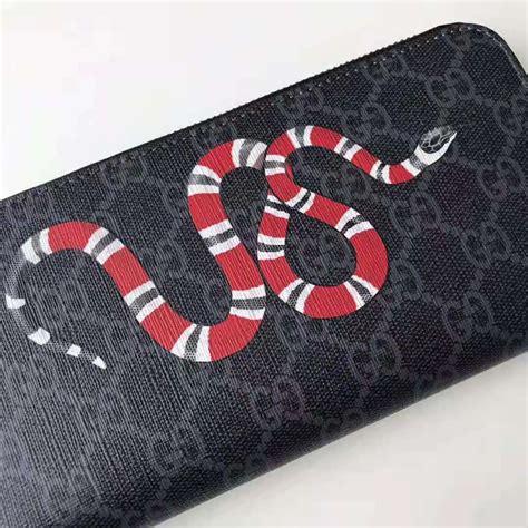 gucci mens wallet snake|gucci kingsnake men's wallet.